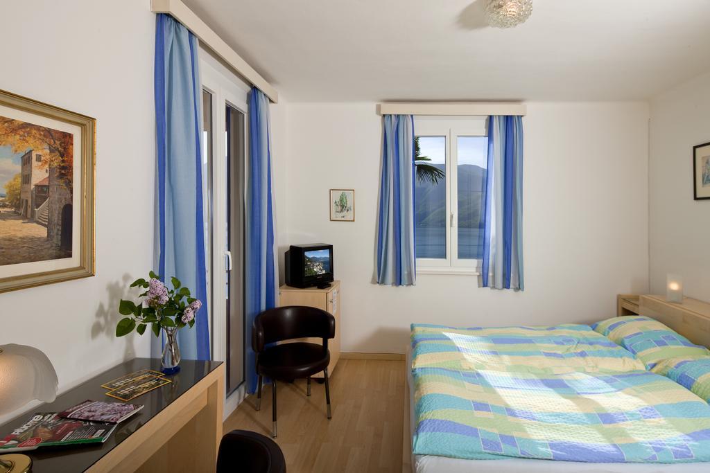 Hotel Primavera Брисаго Екстериор снимка