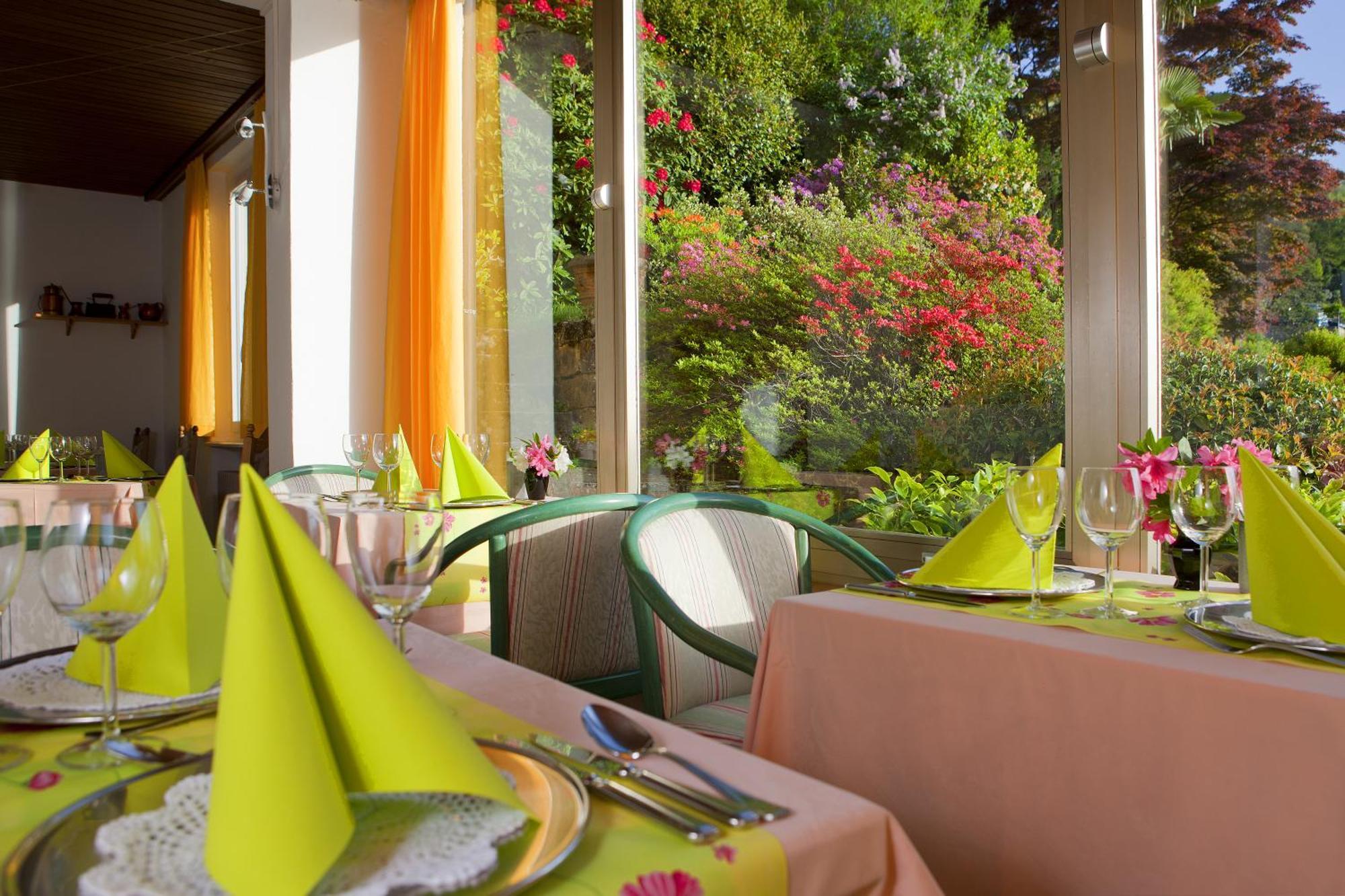Hotel Primavera Брисаго Екстериор снимка