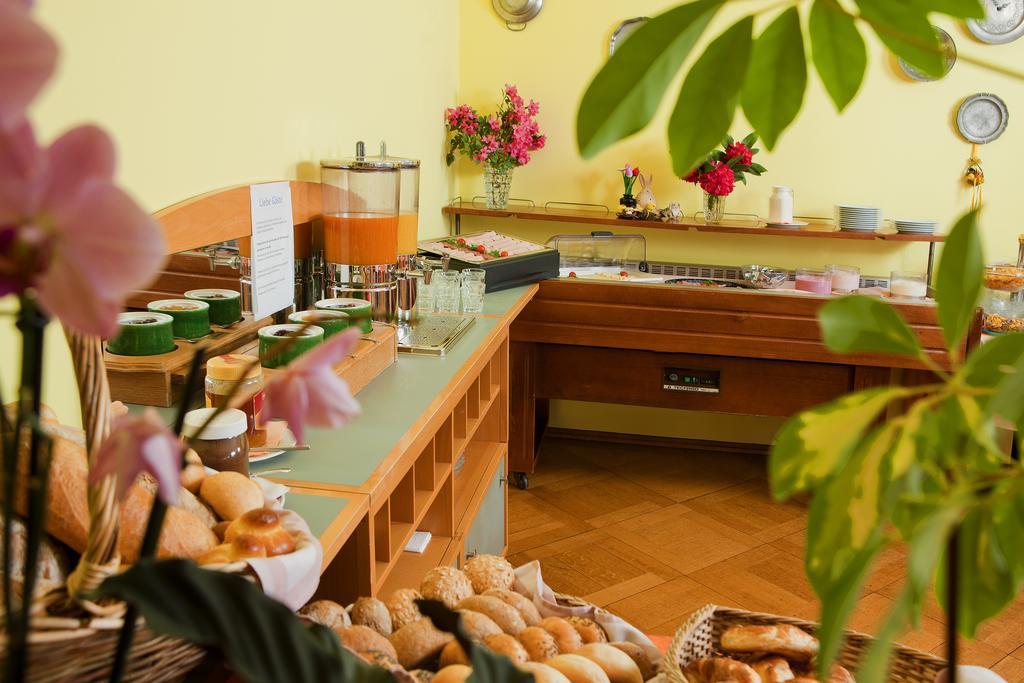 Hotel Primavera Брисаго Екстериор снимка