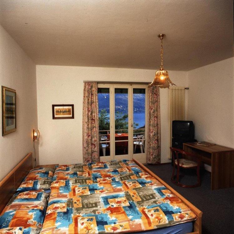 Hotel Primavera Брисаго Екстериор снимка